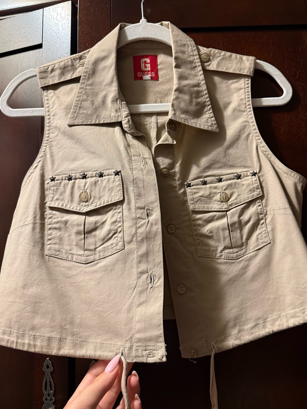 GUESS Beige Sleeveless Utility Crop Vest with Star-Stud Pocket Trim